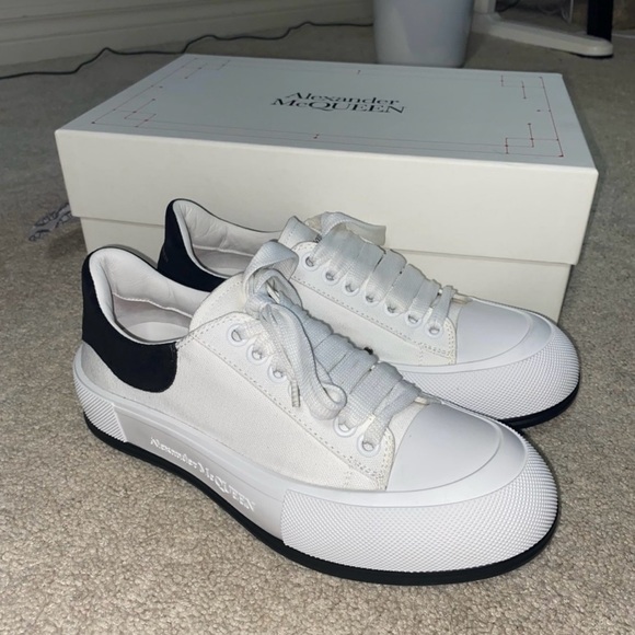 Alexander McQueen deck plimsoll sneakers SIZE EURO 40/US 9 - Picture 2 of 6
